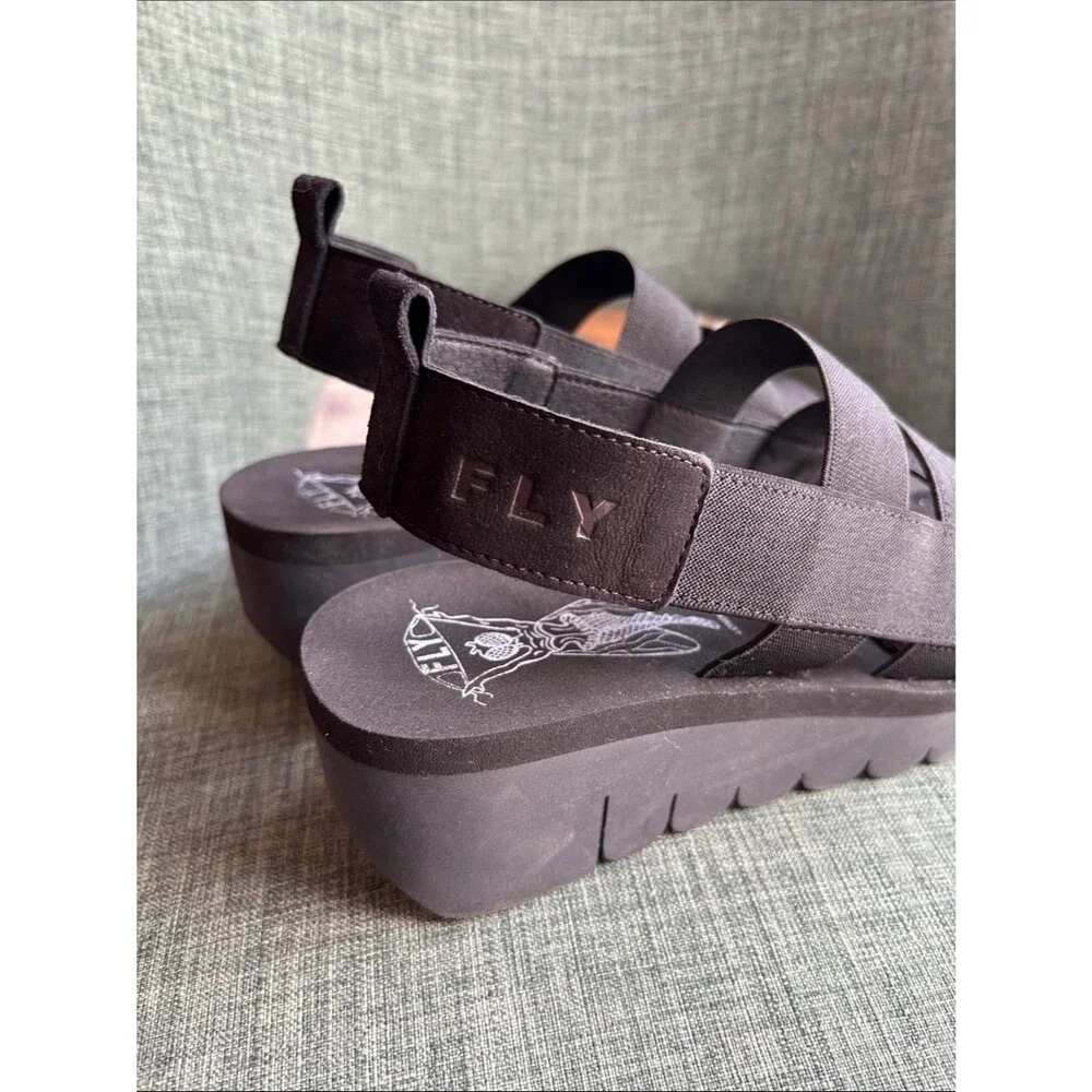 Fly London Women's Yere847fly Sandal Black chunky platform Slide Sandals 9/9.5